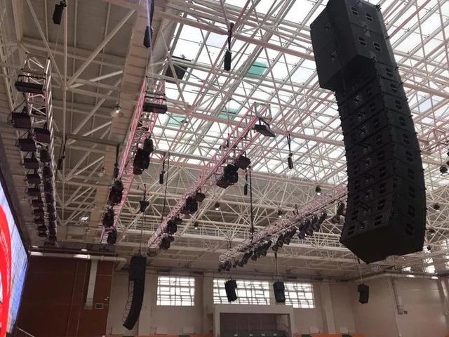 吊裝線性陣列揚(yáng)聲器 吊裝線性陣列揚(yáng)聲器