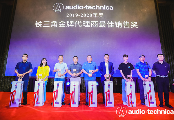 vbox7202_QSC_7644_182726.jpg vbox7202_QSC_7644_182726.jpg